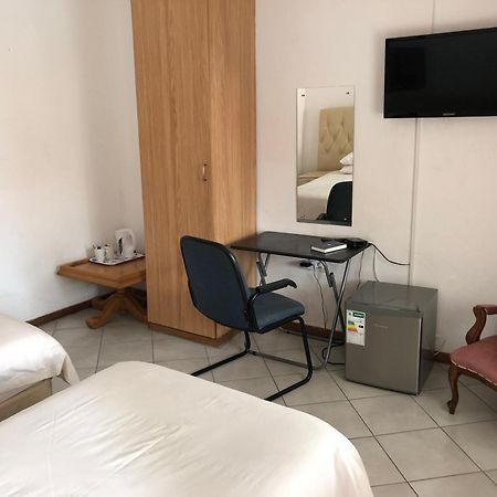 Tzaneen Guest House Esterno foto