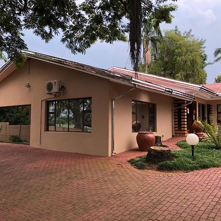 Tzaneen Guest House Esterno foto