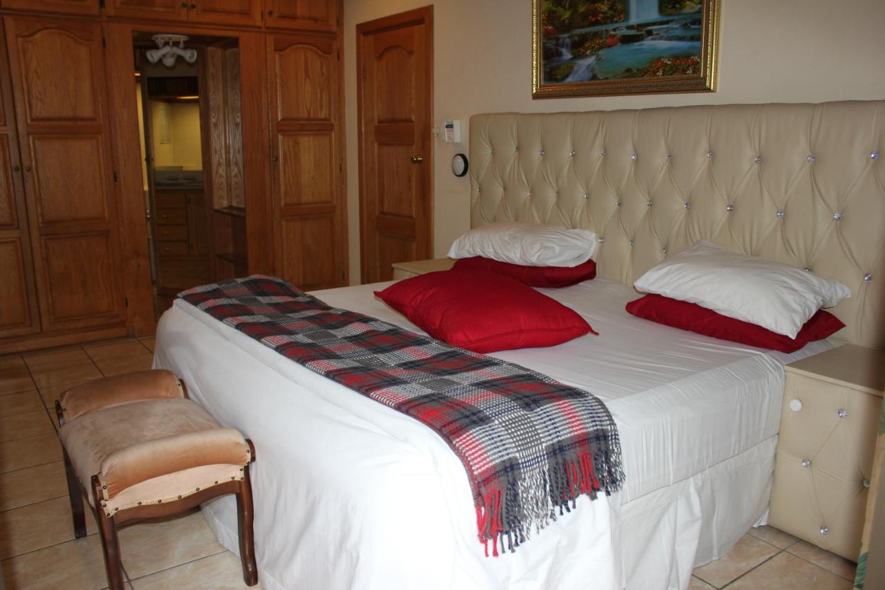 Tzaneen Guest House Esterno foto