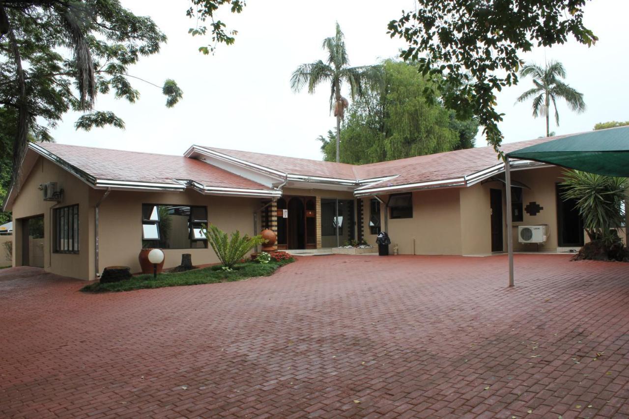 Tzaneen Guest House Esterno foto