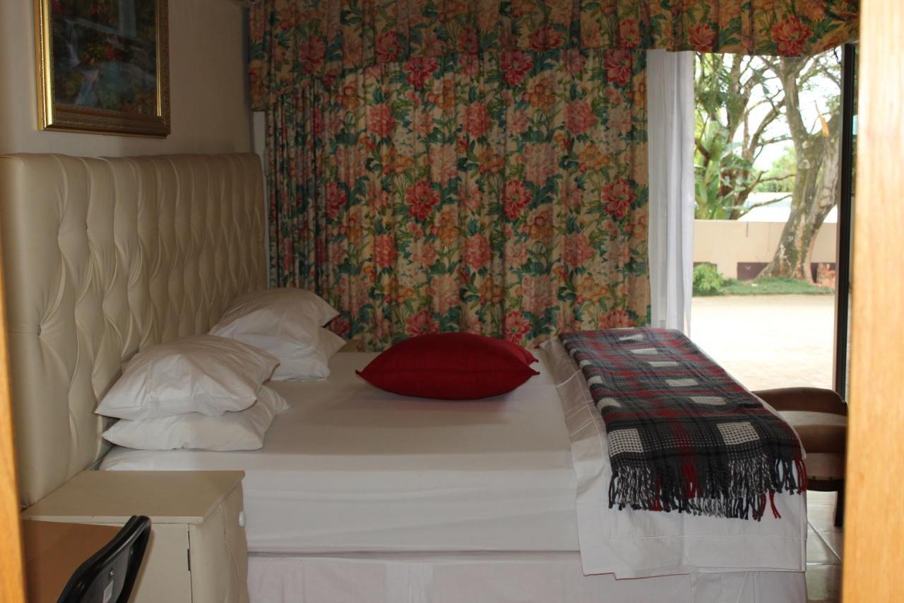 Tzaneen Guest House Esterno foto
