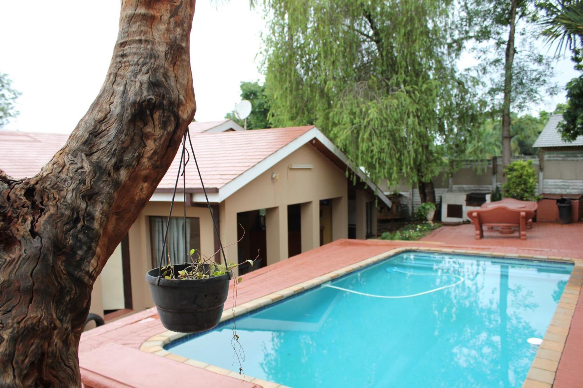 Tzaneen Guest House Esterno foto